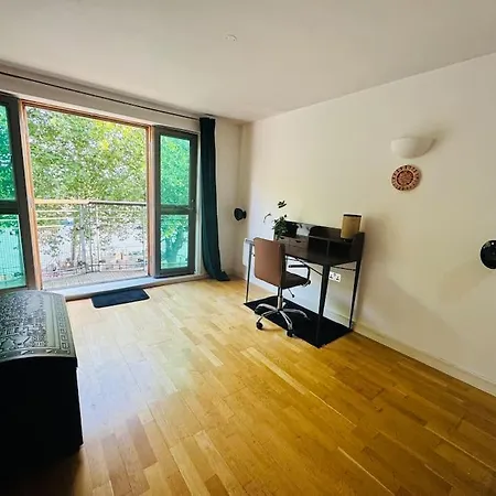 Apartman Funky Harbourside With Private Parking *