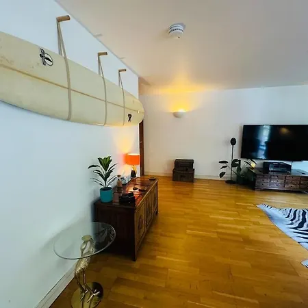 Apartman Funky Harbourside With Private Parking Bristol